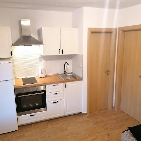 Apartment Amfora Gdinj