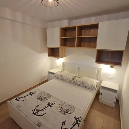 Apartment Amfora Gdinj