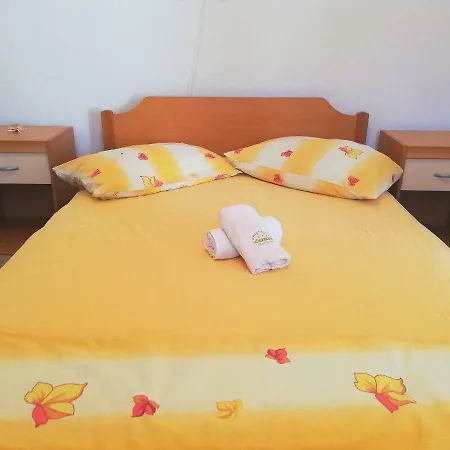 Amfora Apartment *