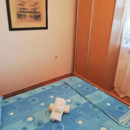 Apartment Amfora Gdinj